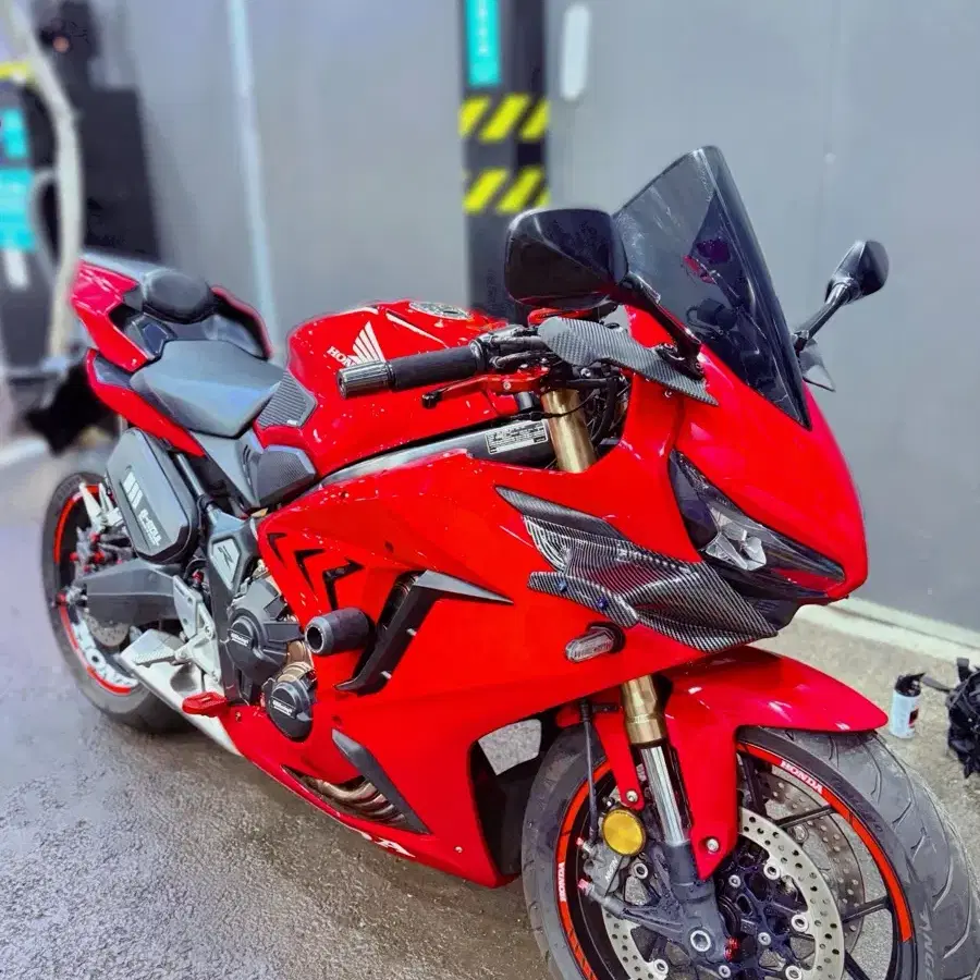 CBR650R 20년식 판매 또는 대차 합니다!