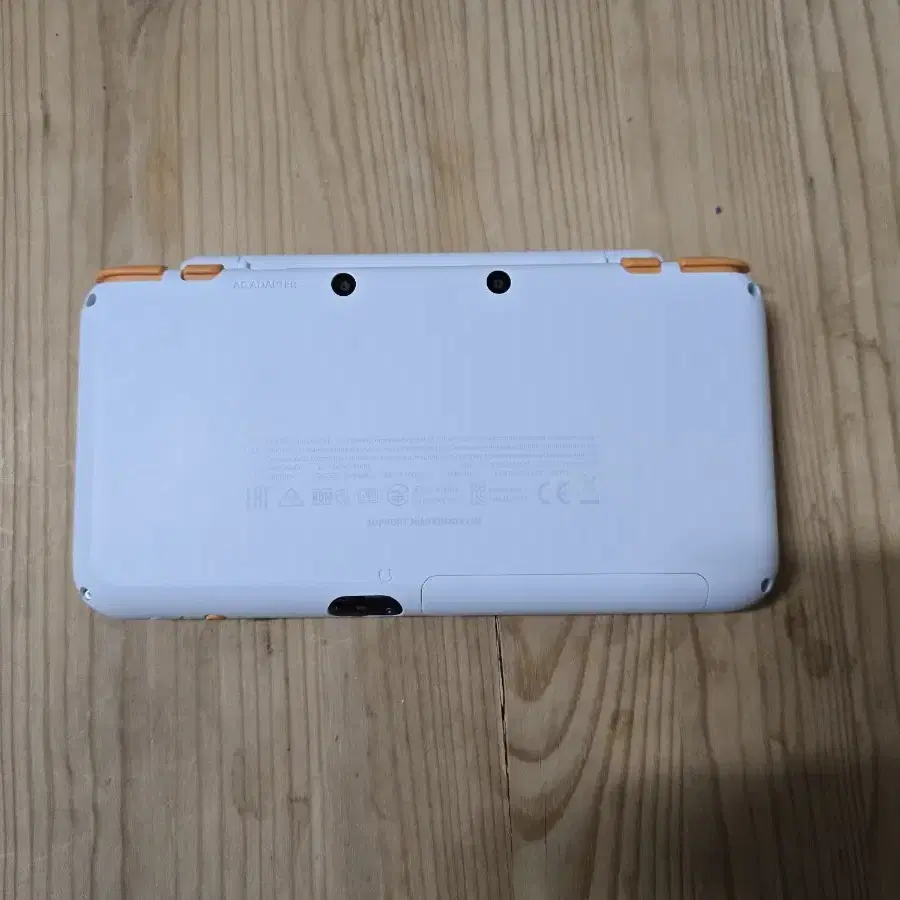 닌텐도 NEW 2DSXL