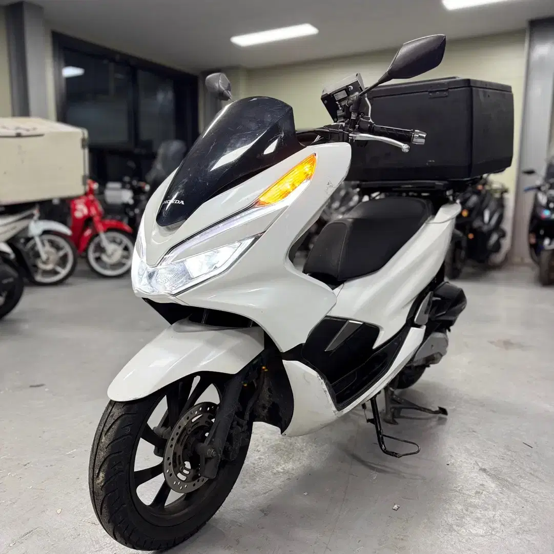 혼다 Pcx125 20년식 4만Km 판매합니다.