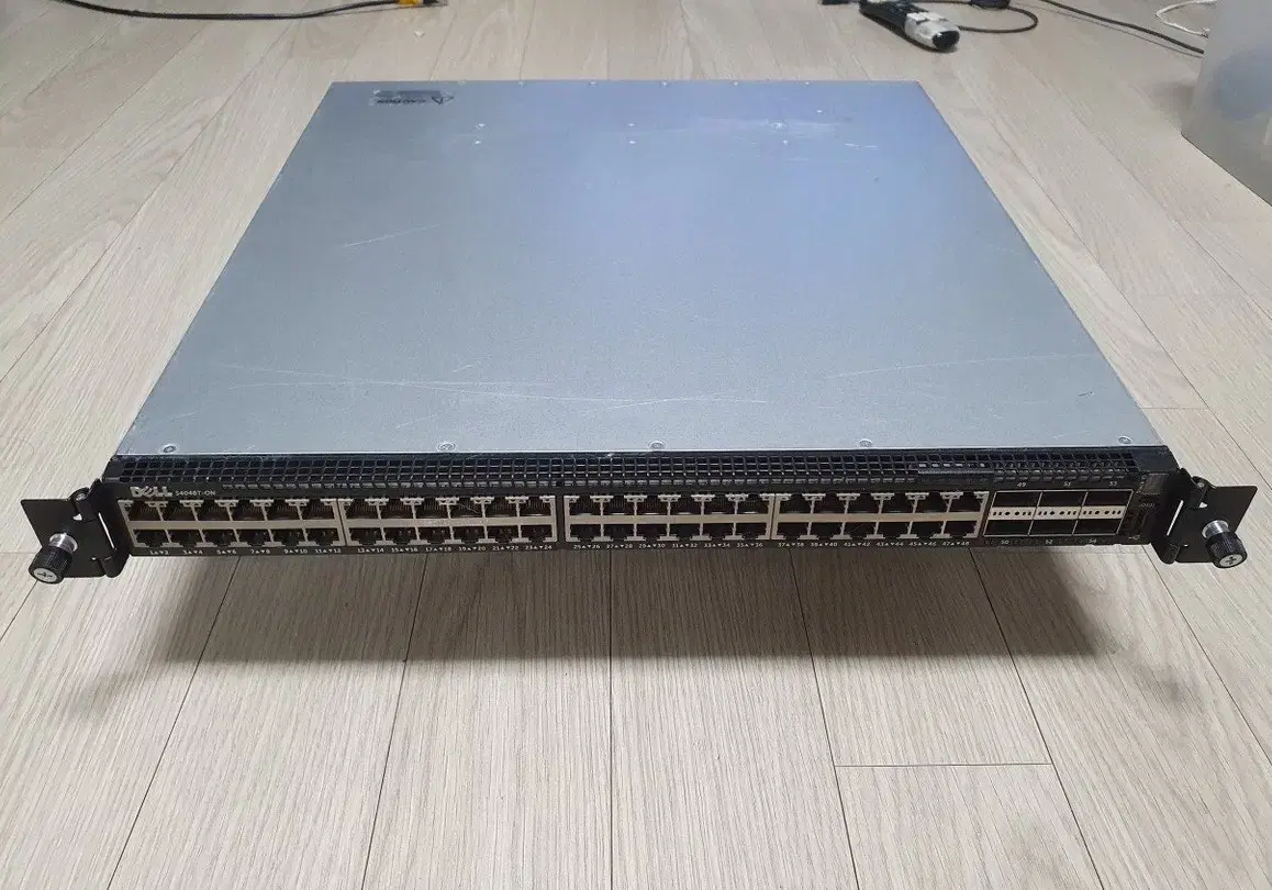 DELL S4048T-ON - 40G, 10G RJ45 스위치