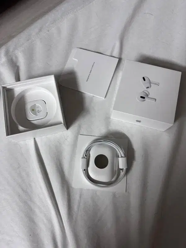 Unused AirPods Pro 1 Full Pack Quick sale