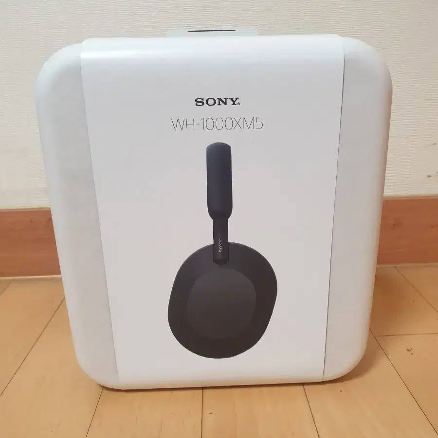 SONY WH-1000XM5 노이즈캔슬링 무선 헤드폰 블랙 (미사용)