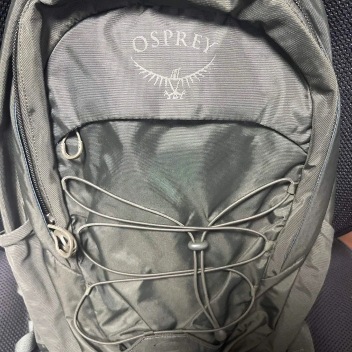 오스프레이 랩탑 백팩 Osprey Axis Laptop backpack