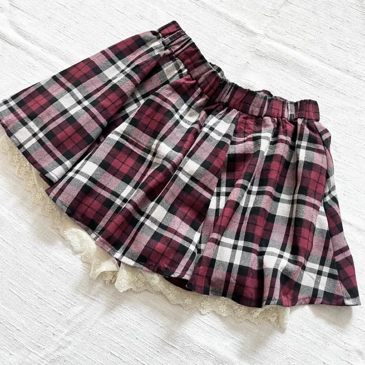 Red check lace skirt-pants