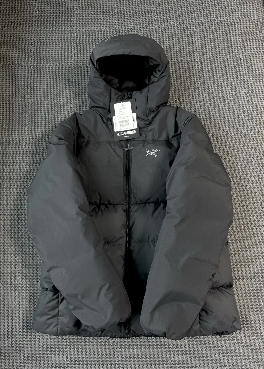 Arc'teryx Thorium SV Hoodie Black M Sold