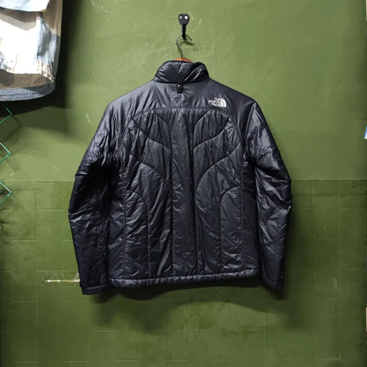 THE NORTH FACE 퀼팅 경량 패딩 자켓