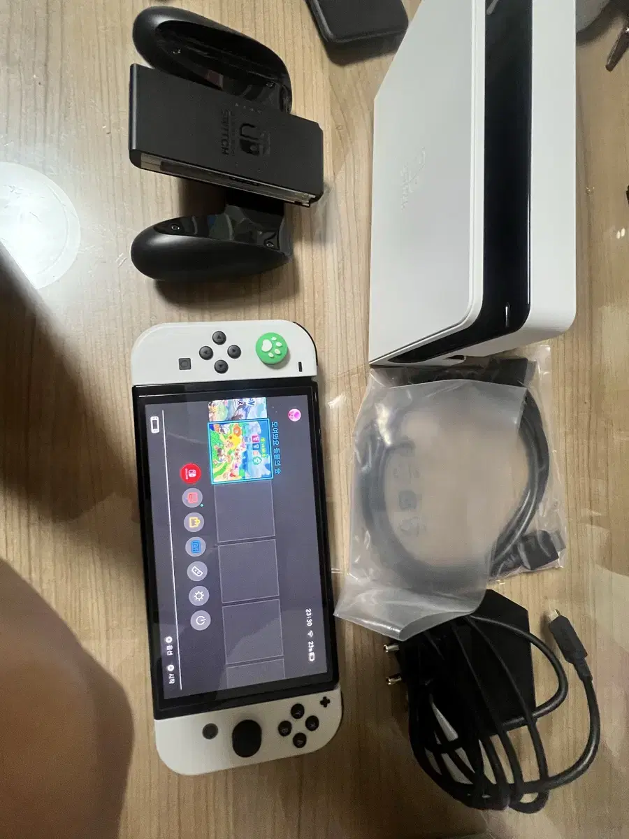 Nintendo Switch OLED (Status S-Class)