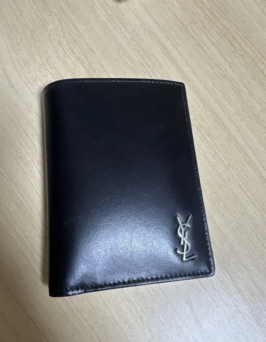 Saint Laurent kard wallet 668736-1JB0E-1000 for sale