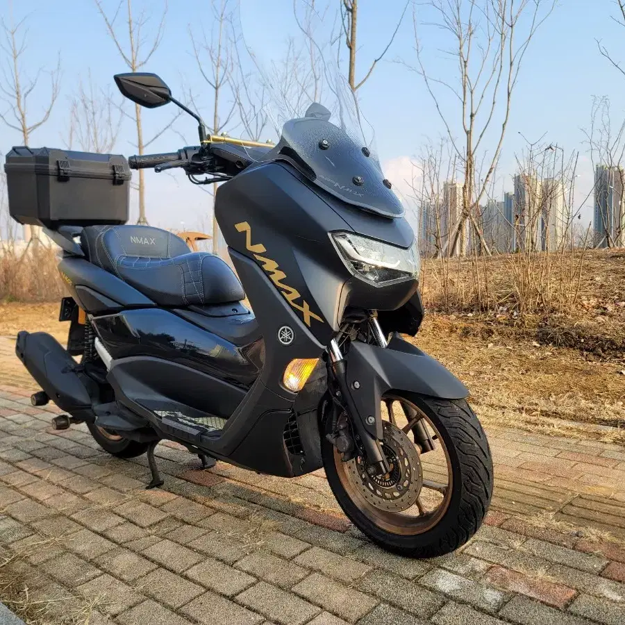 nmax125