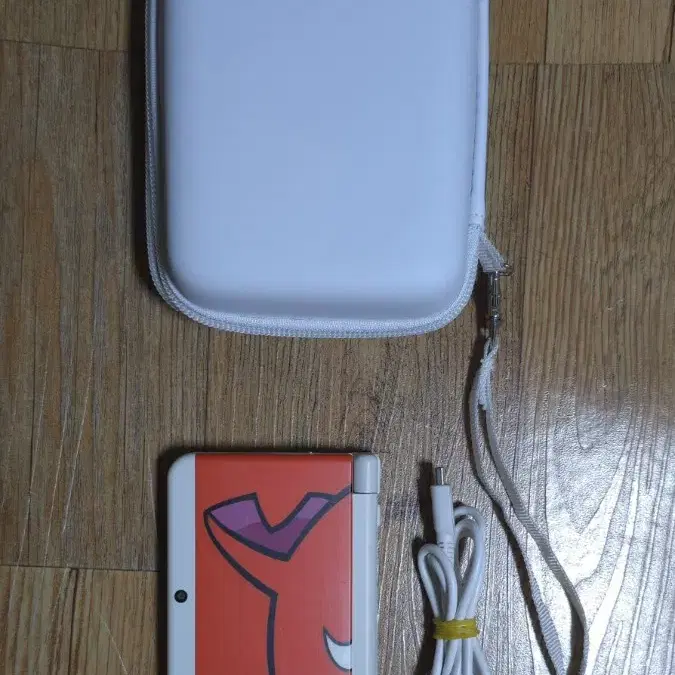 New 3ds(포켓뱅크, 포켓무버) 팝니다.