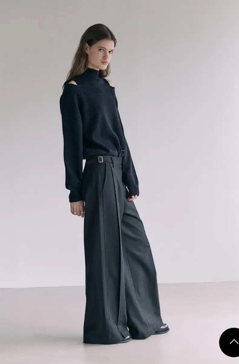 루에브르 Wool Blended Side-tuck Wide Pants