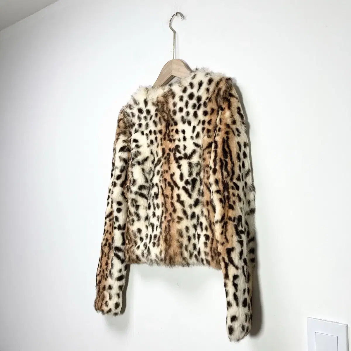 레오파드 토끼털 자켓 XS(44) Leopard Rabbit Fur