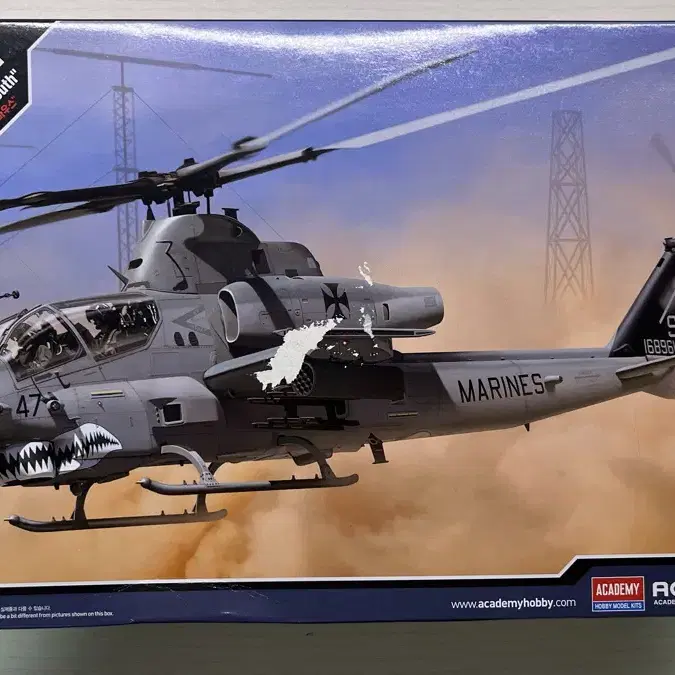 아카데미 헬리콥터 1/35 USMC AH-1Z 샤크마우스