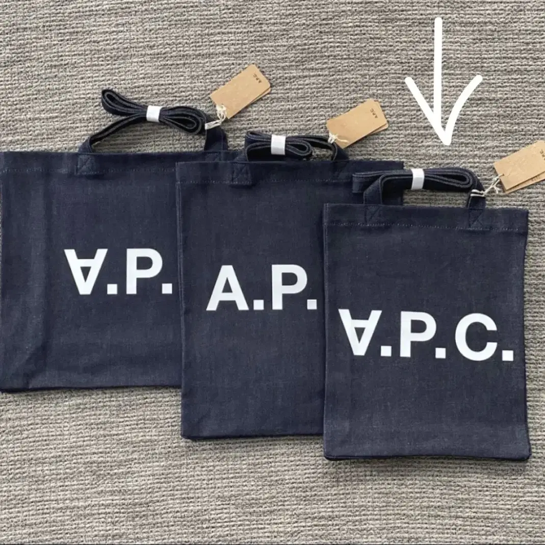 A.P.C. 아페쎄 에코백