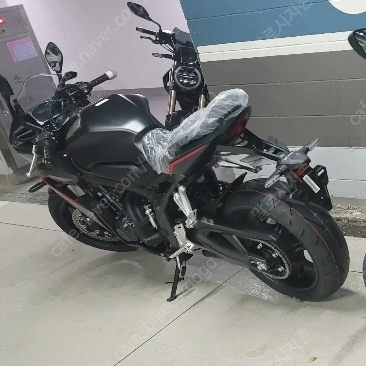 2025 cbr650r e클러치 새차 판매합니다 멧블랙 판매합니다