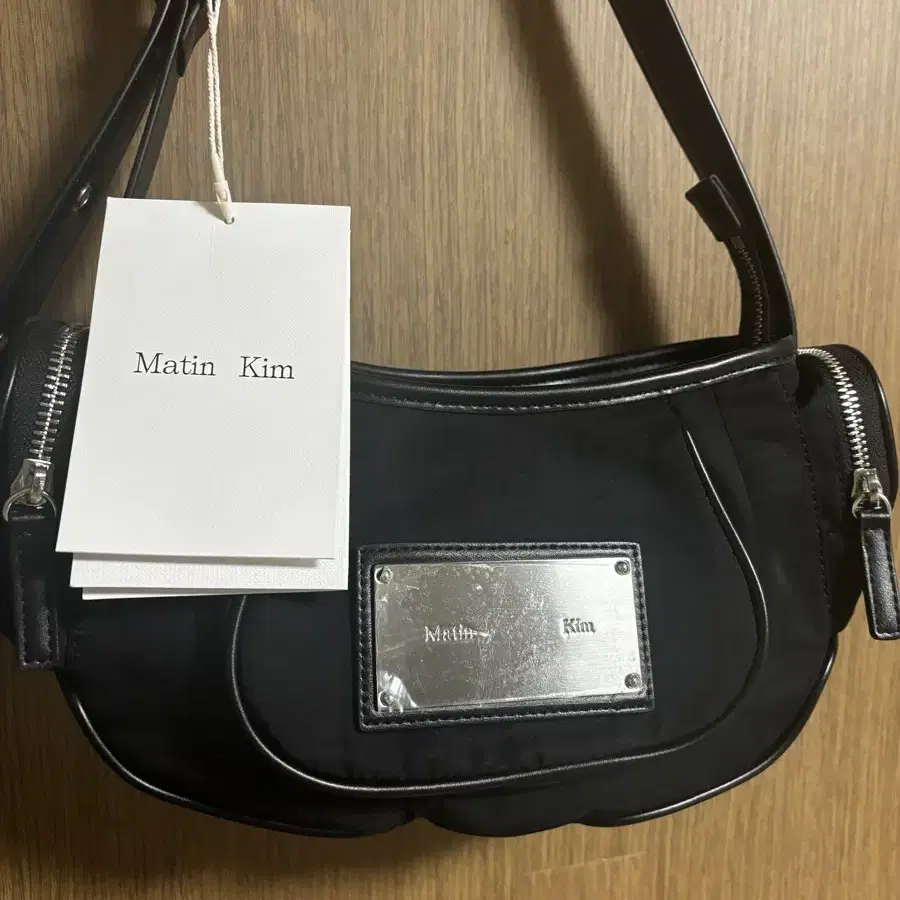 급전) 마뗑킴 가방 MADELEINE ROUND BAG IN 블랙