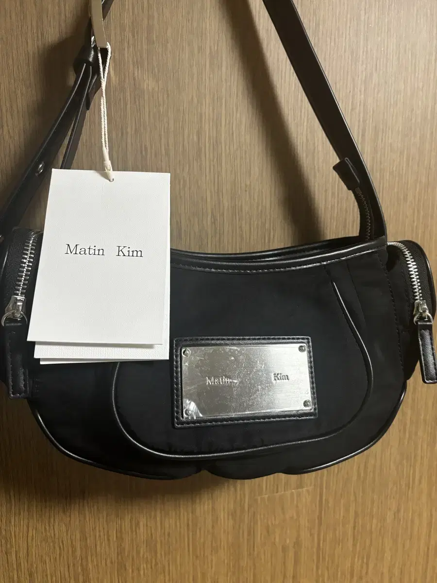 급전) 마뗑킴 가방 MADELEINE ROUND BAG IN 블랙