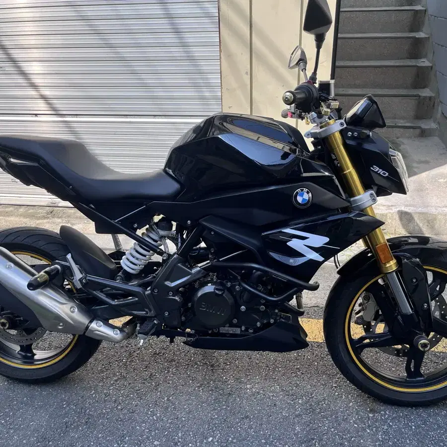 2022 BMW G310R