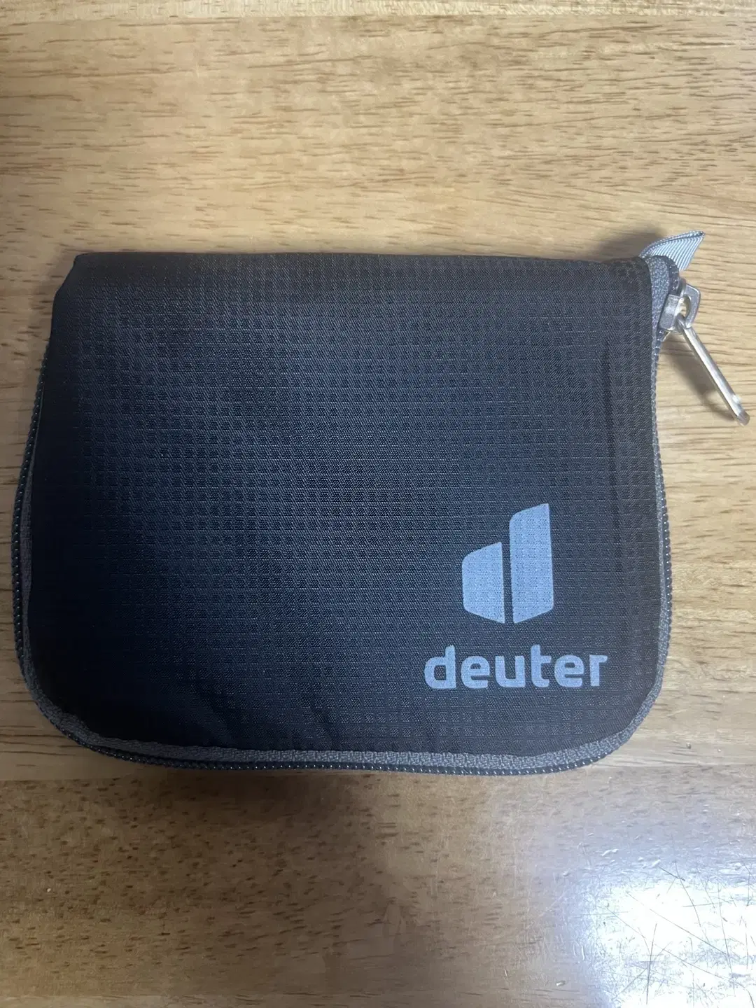 도이터 여행 지갑 (Deuter RFID Block zip wallet)