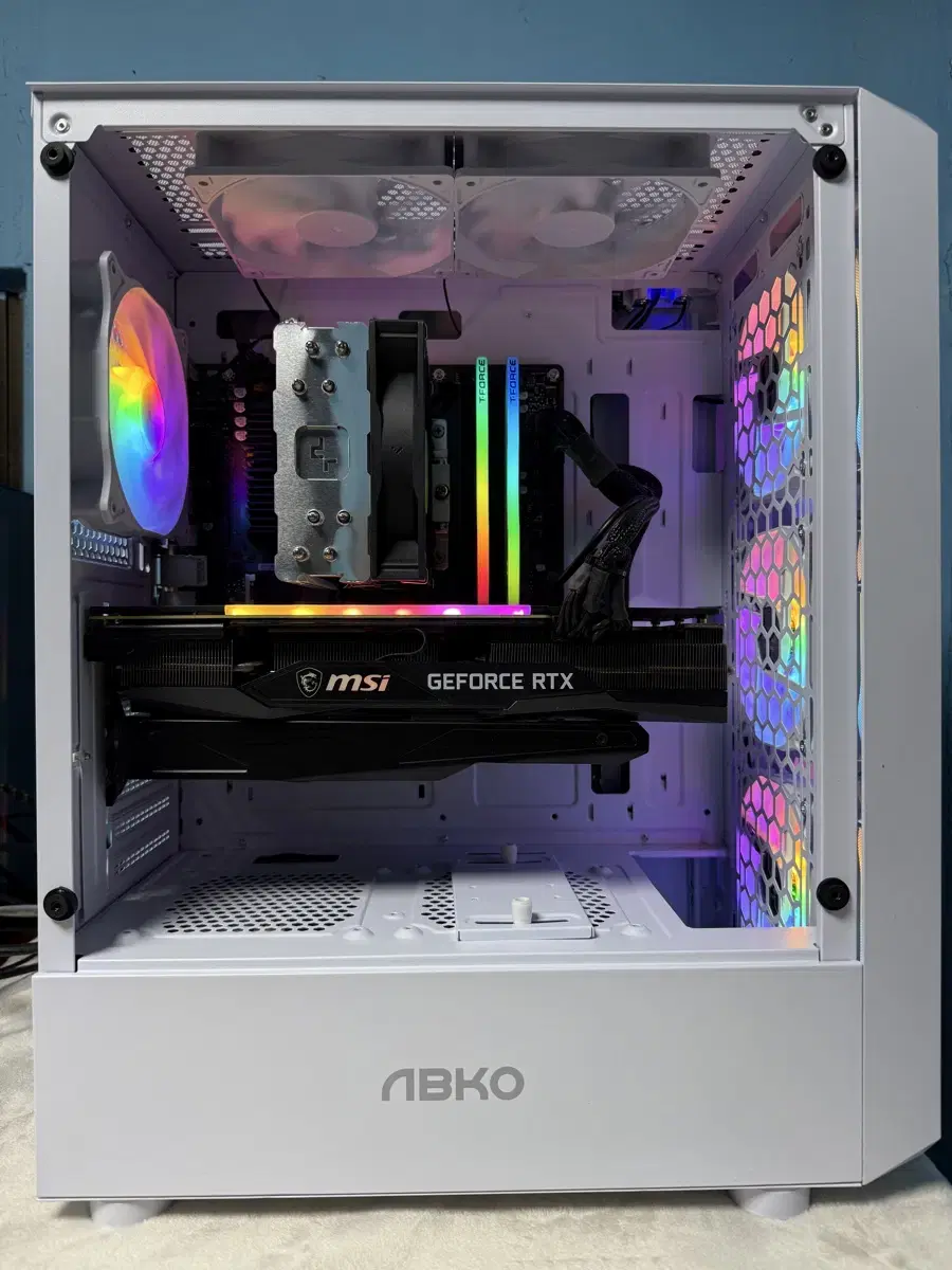 i7 12700 RTX3070 고사양 RGB 게이밍본체