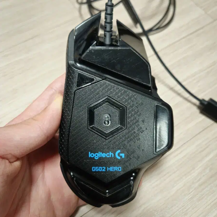 G502 hero