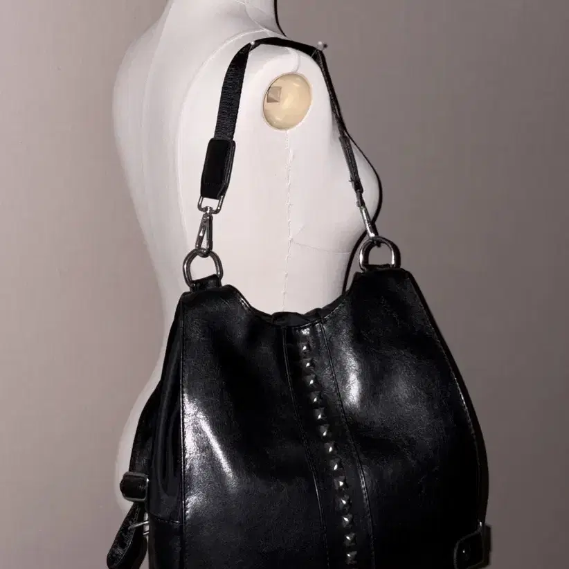 Cowhide Silver Point Vintage Bag