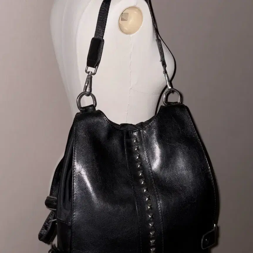 Cowhide Silver Point Vintage Bag