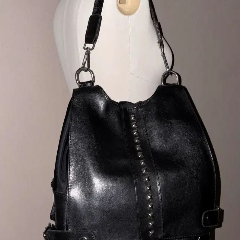 Cowhide Silver Point Vintage Bag