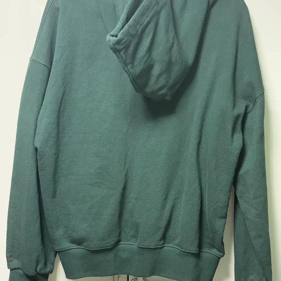 시엔느 Patch Hooded Sweatshirt (Deep Green)