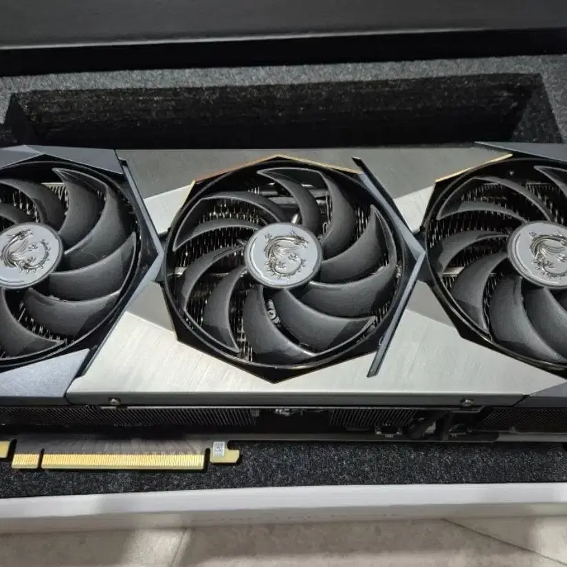 MSI rtx 3070ti 슈프림 X D6X 8GB 트라이프로져