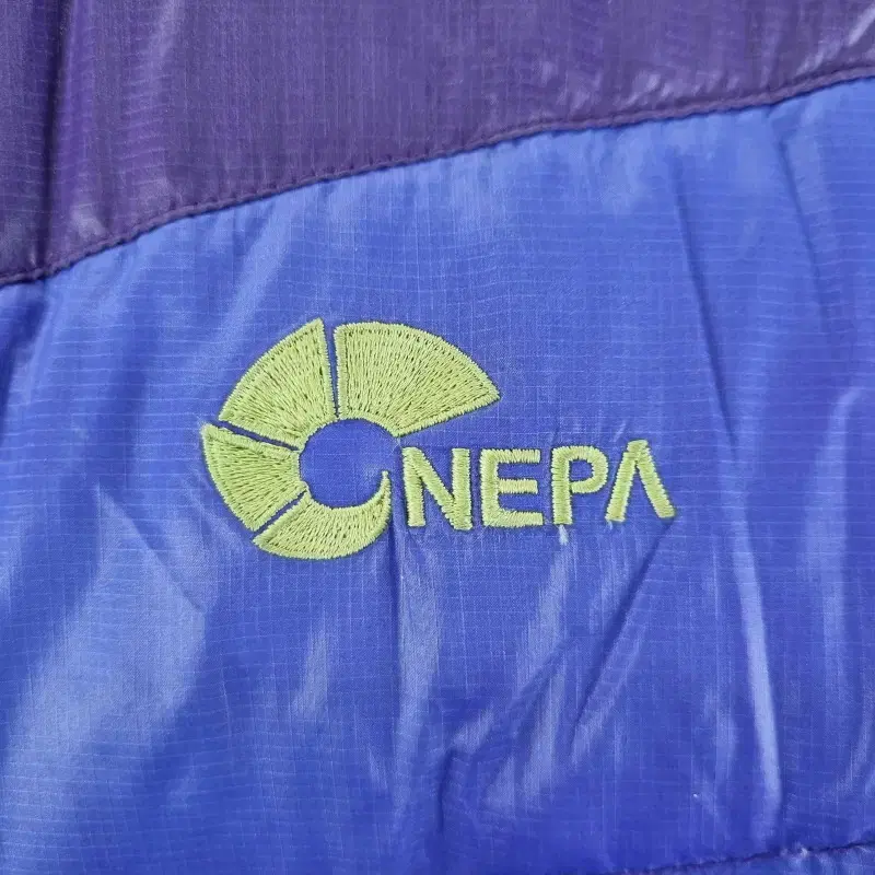 F3975 NEPA 여100 아웃도어 다운 후드 점퍼/더크