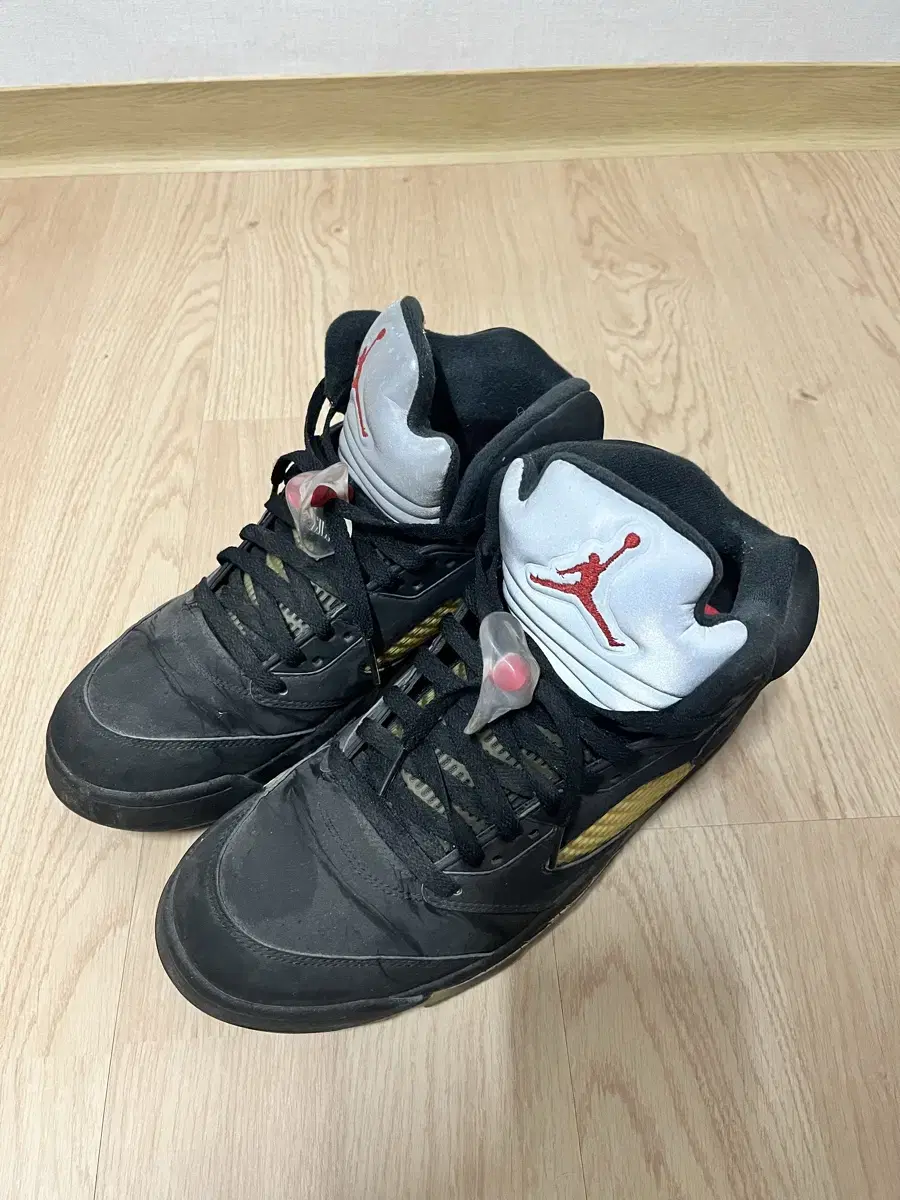 Nike Jordan 5 Black Metallic Silver