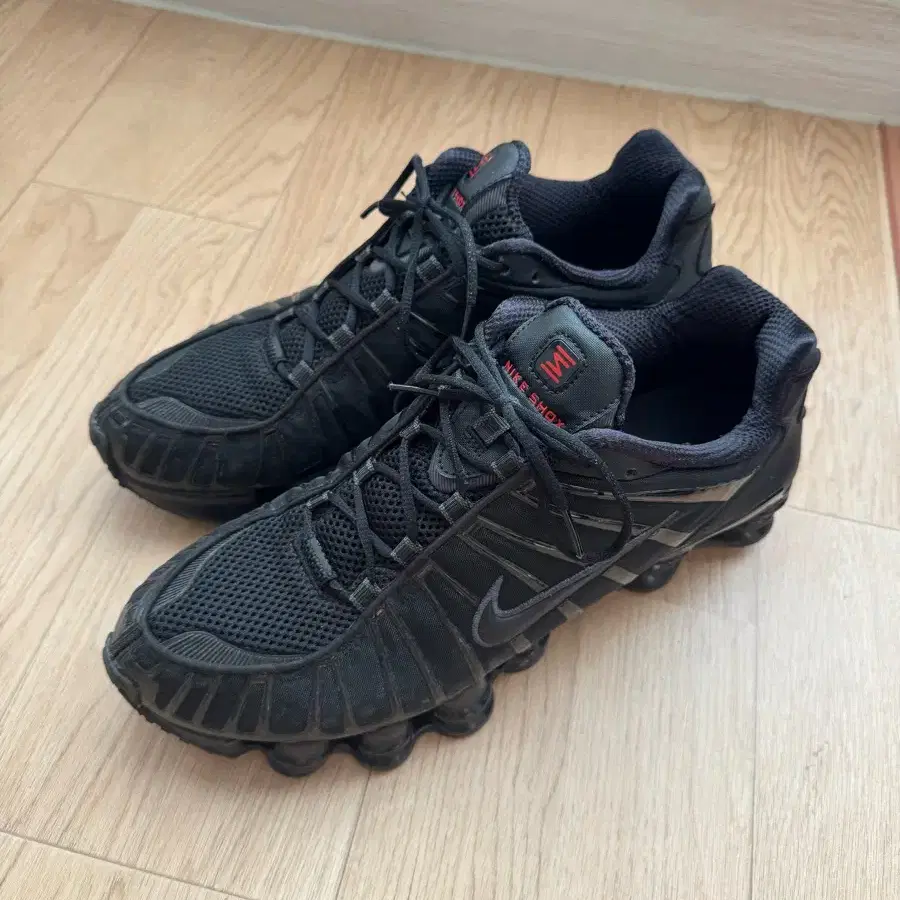 [290] Shox TL Black and Max Orange