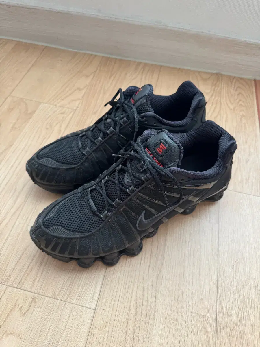 [290] Shox TL Black and Max Orange