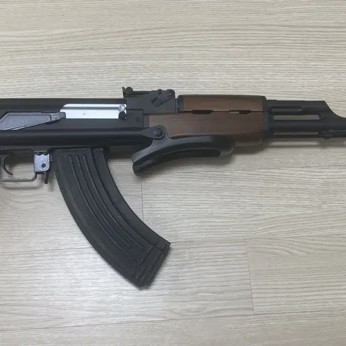 [판매완료] 장난감총 수정탄 모델건 AK47 판매합니다.