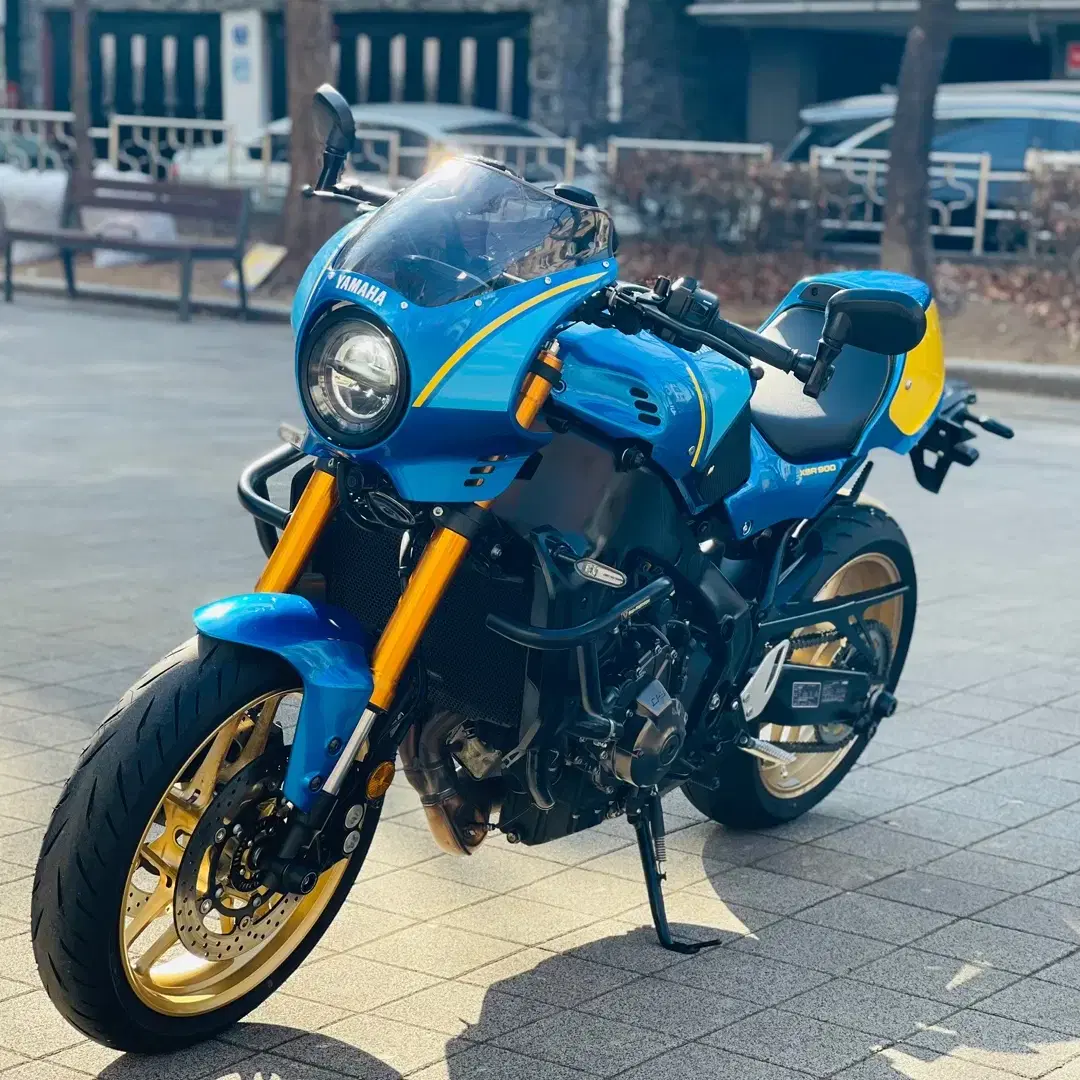 야마하 XSR900 비키니 카울 1212KM 신차급 차량 판매 합니다.