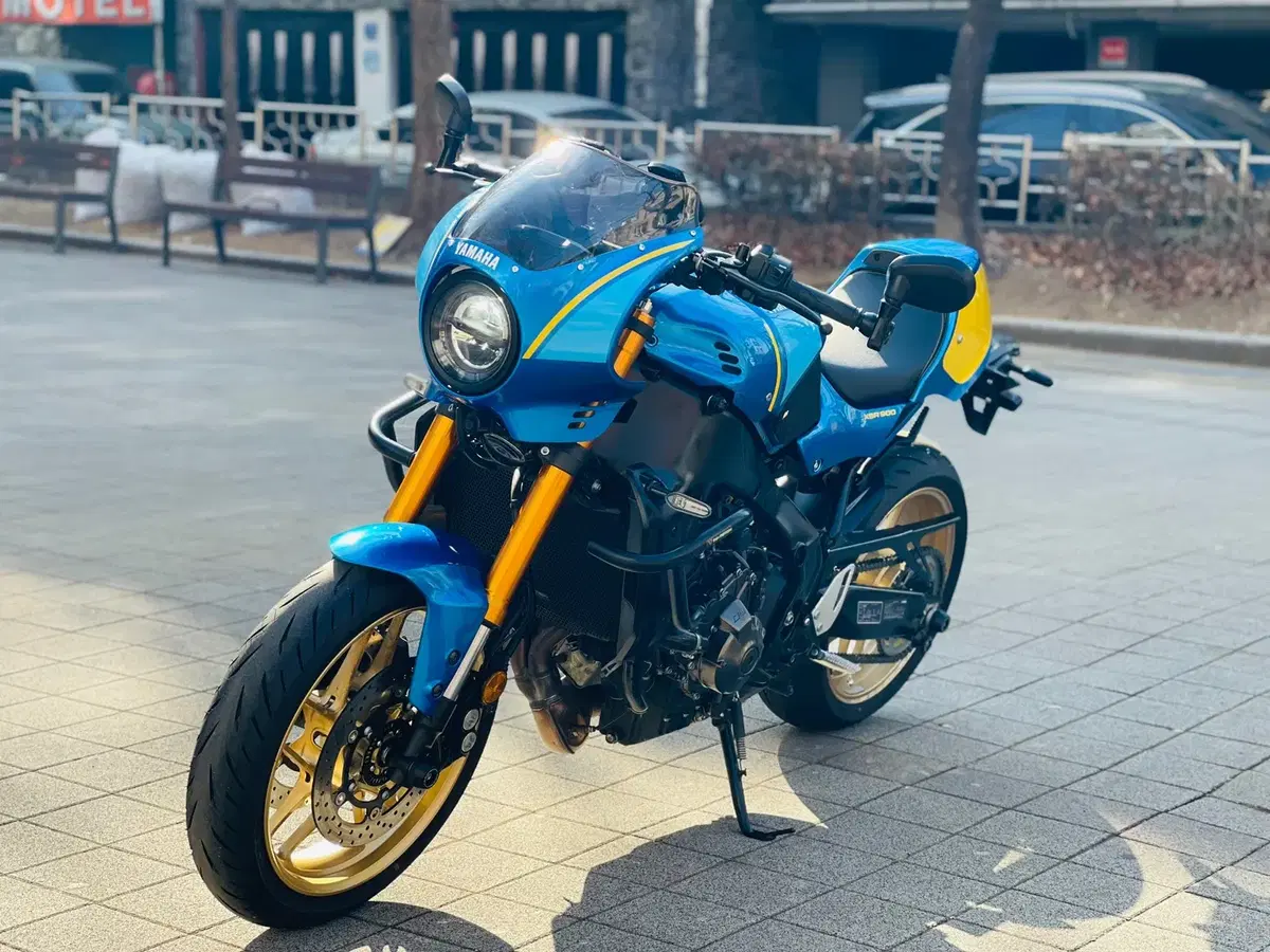 야마하 XSR900 비키니 카울 1212KM 신차급 차량 판매 합니다.