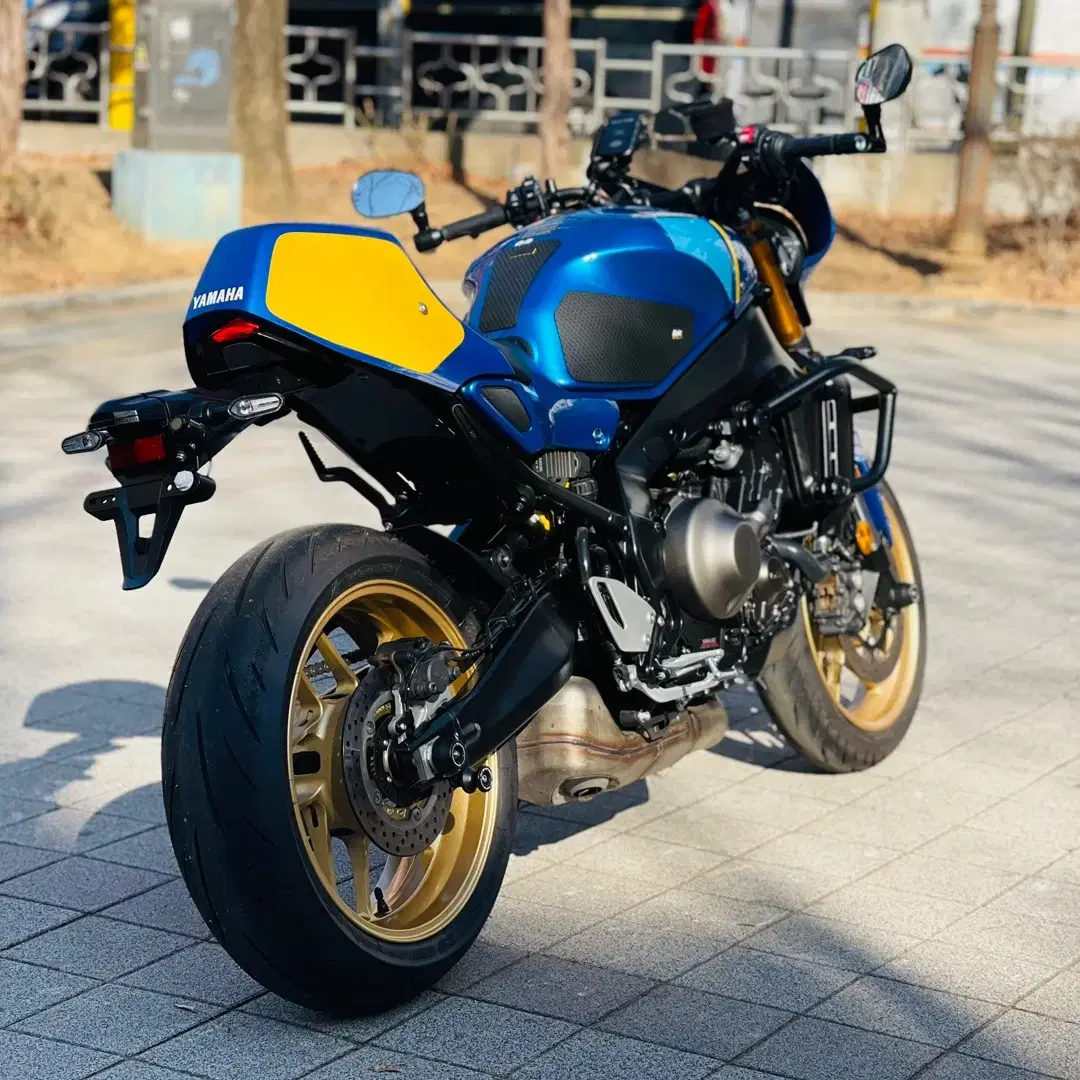 야마하 XSR900 비키니 카울 1212KM 신차급 차량 판매 합니다.