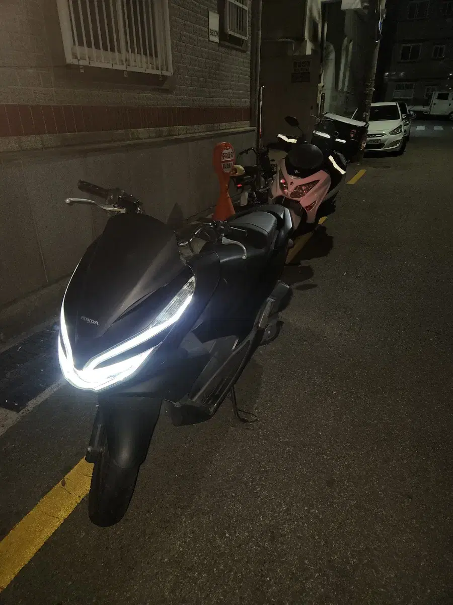 20년식 pcx125 판매합니다