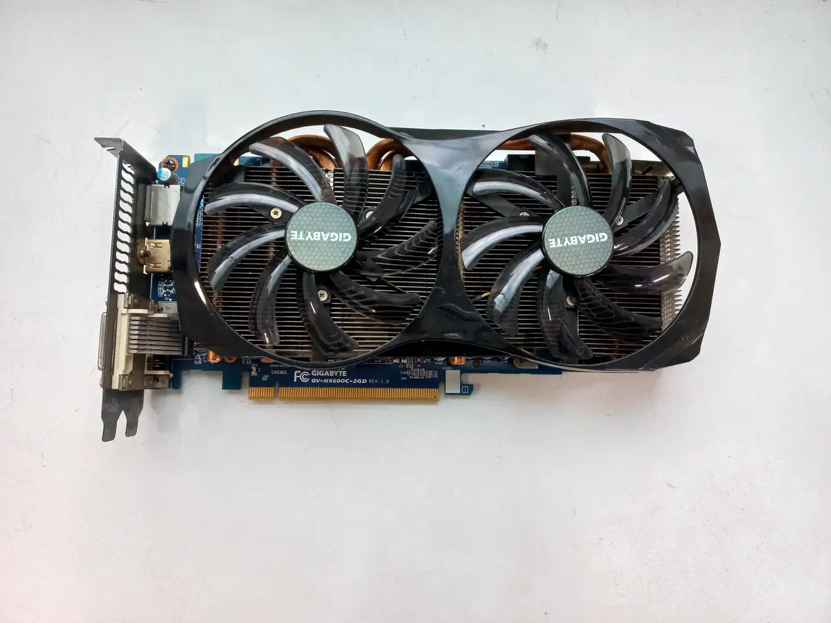 GIGABYTE 지포스 GTX660 D5 2GB WINDFORCE 2X