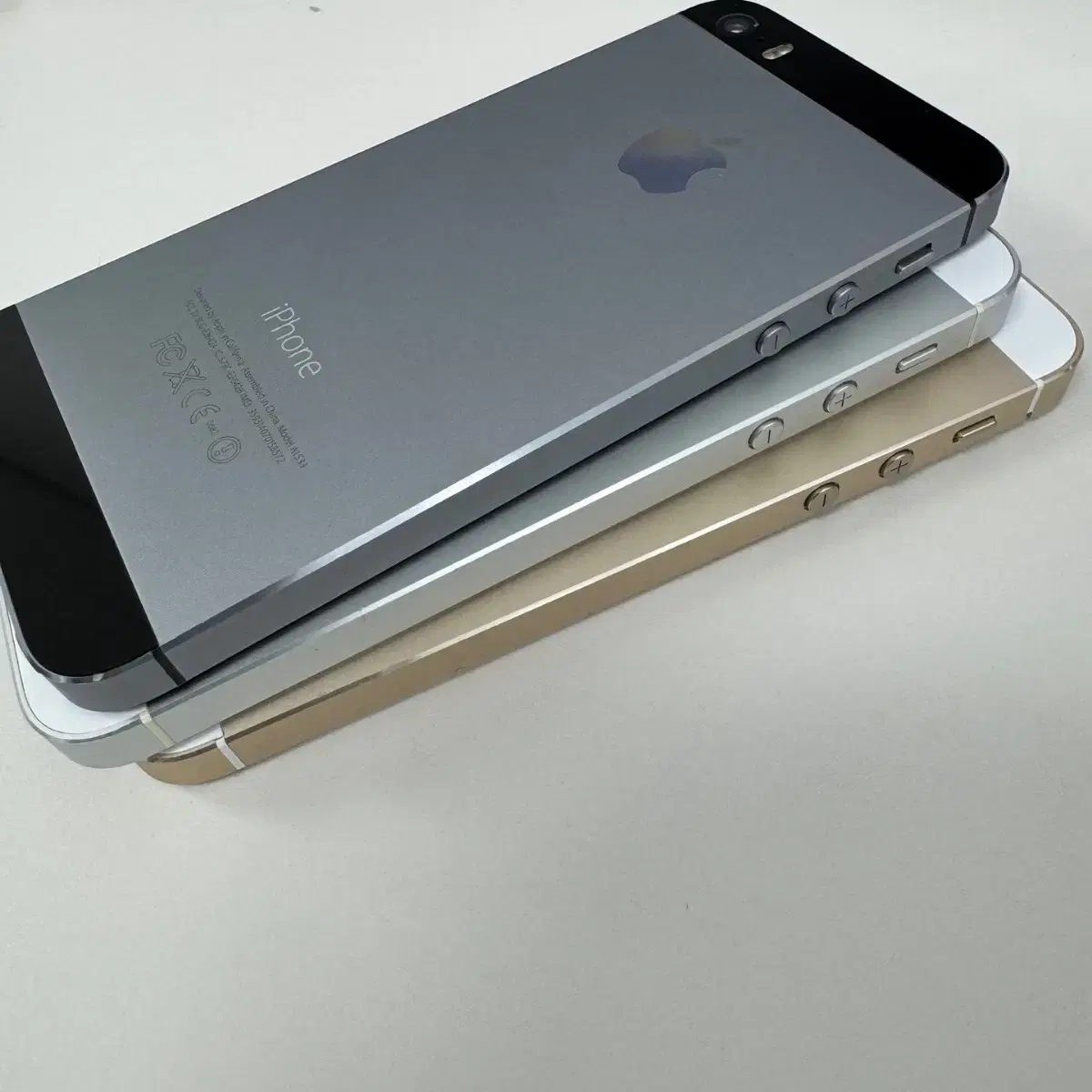 아이폰 5S A급 상등급(16GB)상태 최상! 빠른 배송!