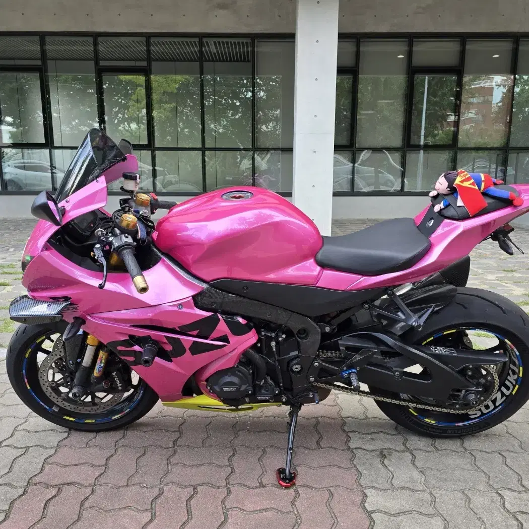 스즈키 R1000R