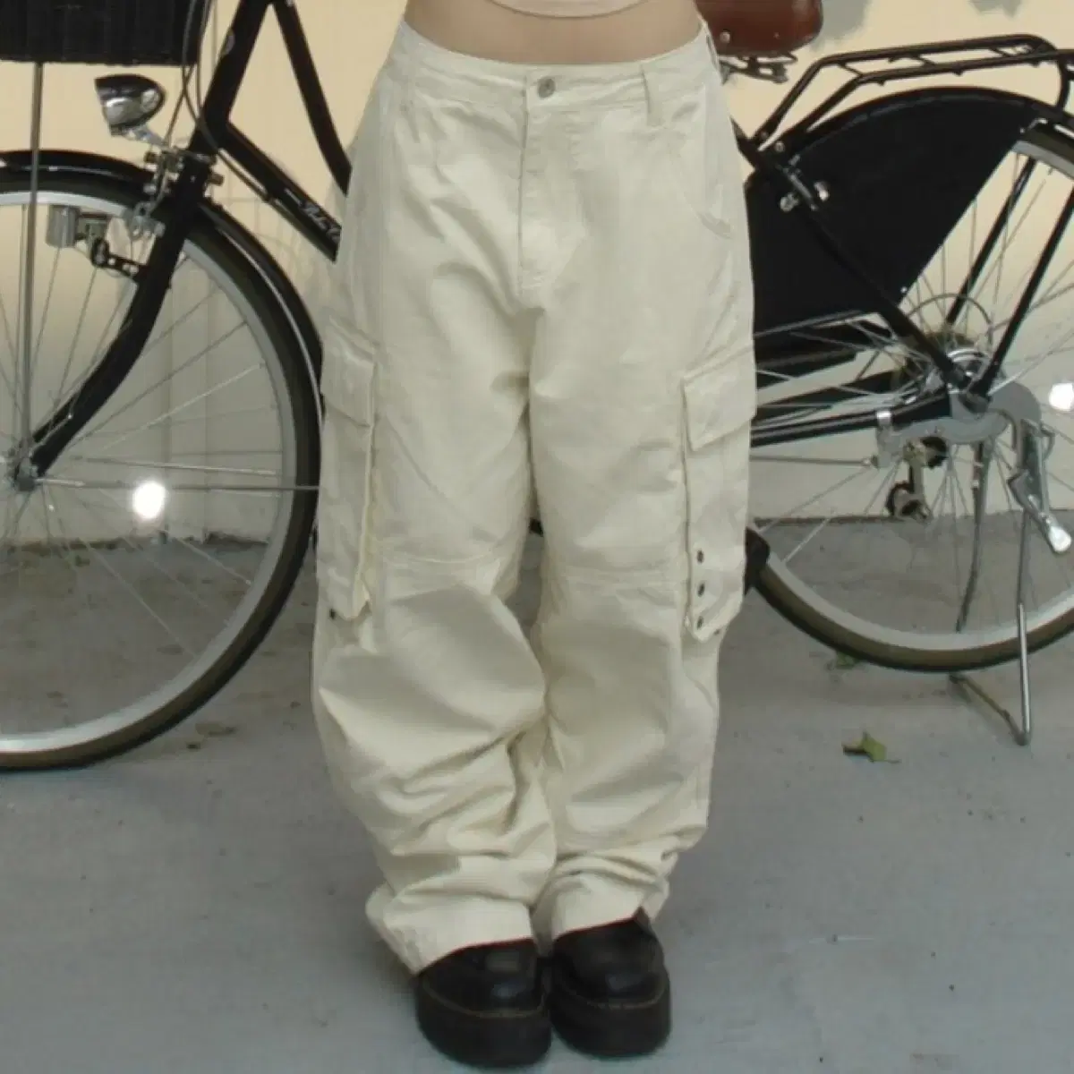 아워캐비넷 팬츠 eyelet cargo pants