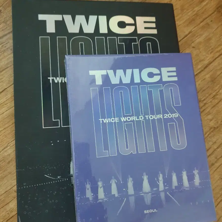 트와이스 TWICELIGHTS DVD 블루레이 BLURAY 팝니다