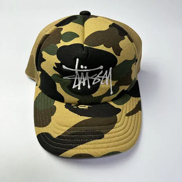 BAPE x STUSSY Trucker Cap 베이프 스투시 트러커 캡