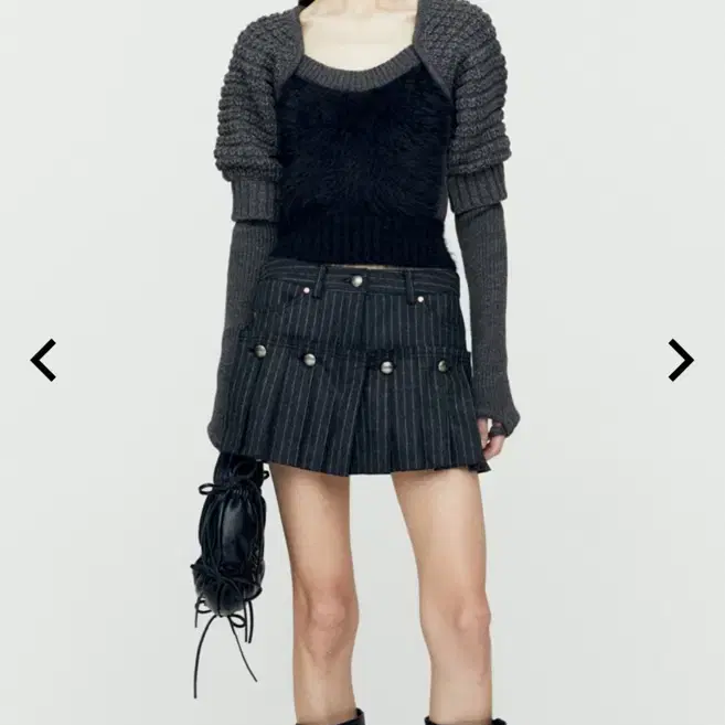 [36] 앤더슨벨 STRIPE WOOL SKORT (BLACK)