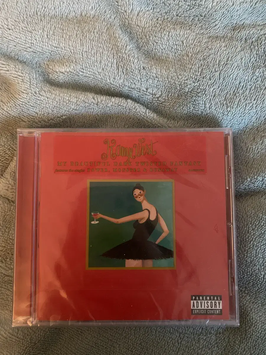 칸예 mbdtf 미개봉 CD