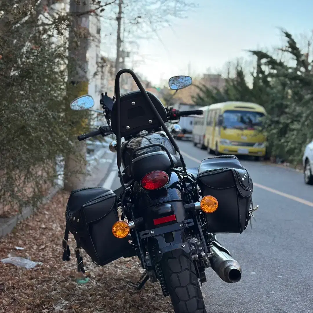 베넬리 임페리알레400 21년식 판매합니다.