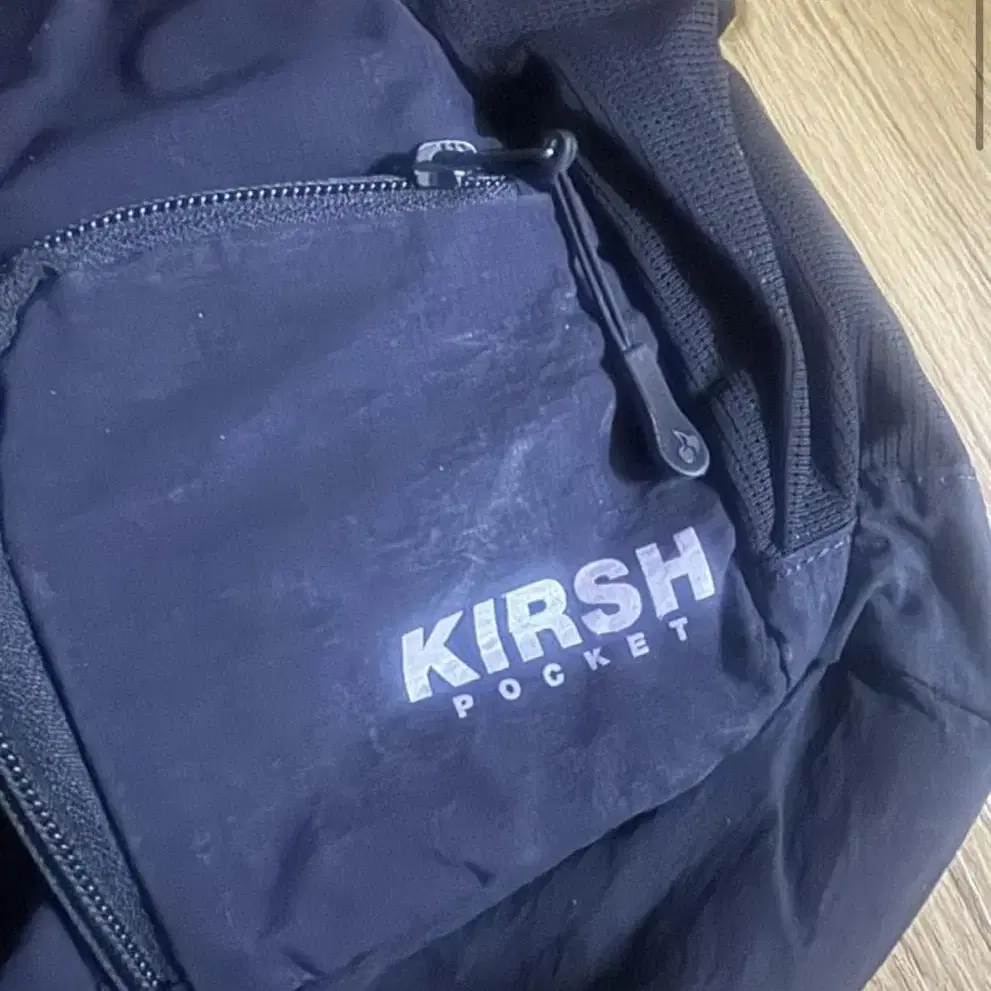 KIRSH 키르시 백팩