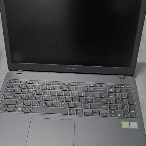 삼성노트북 (i7-8565U/RAM 24GB/SSD 512GB/VGA M